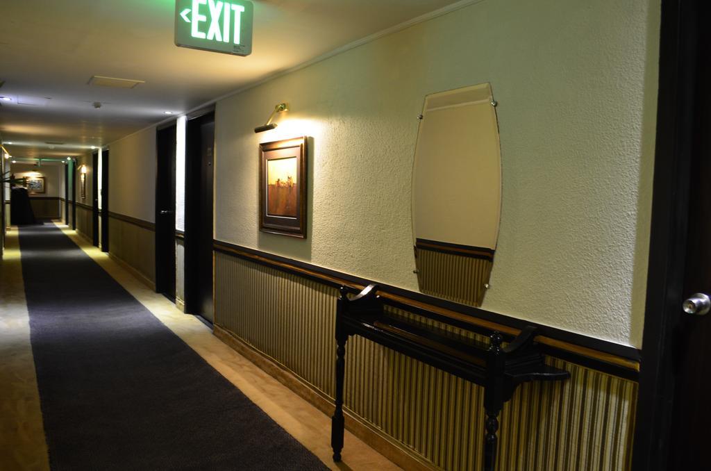 Smart Hotel Lahore Zimmer foto