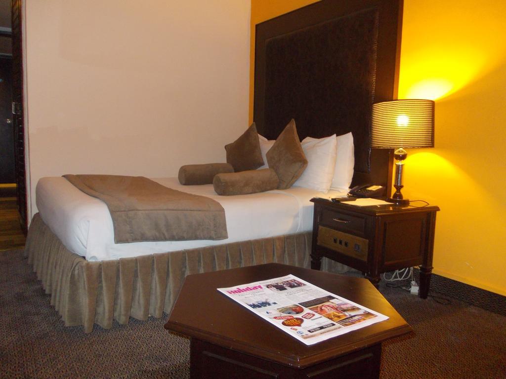 Smart Hotel Lahore Zimmer foto