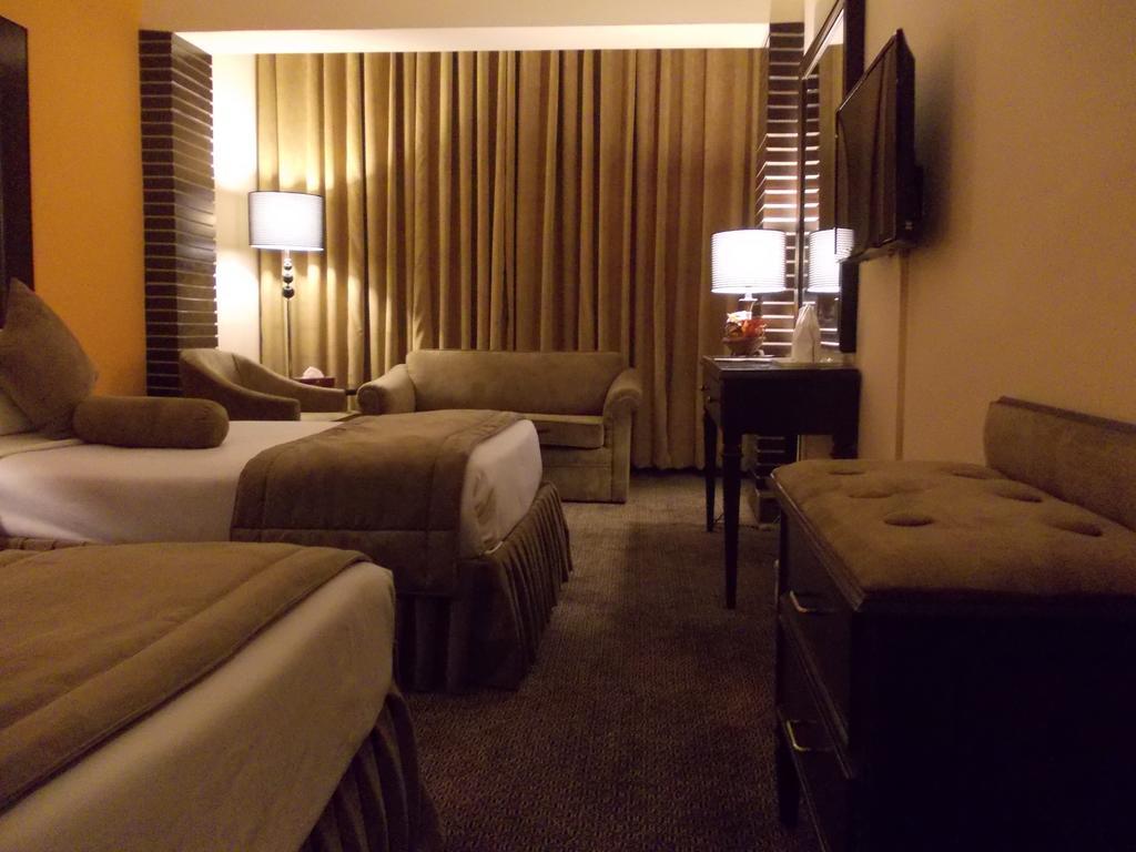 Smart Hotel Lahore Zimmer foto