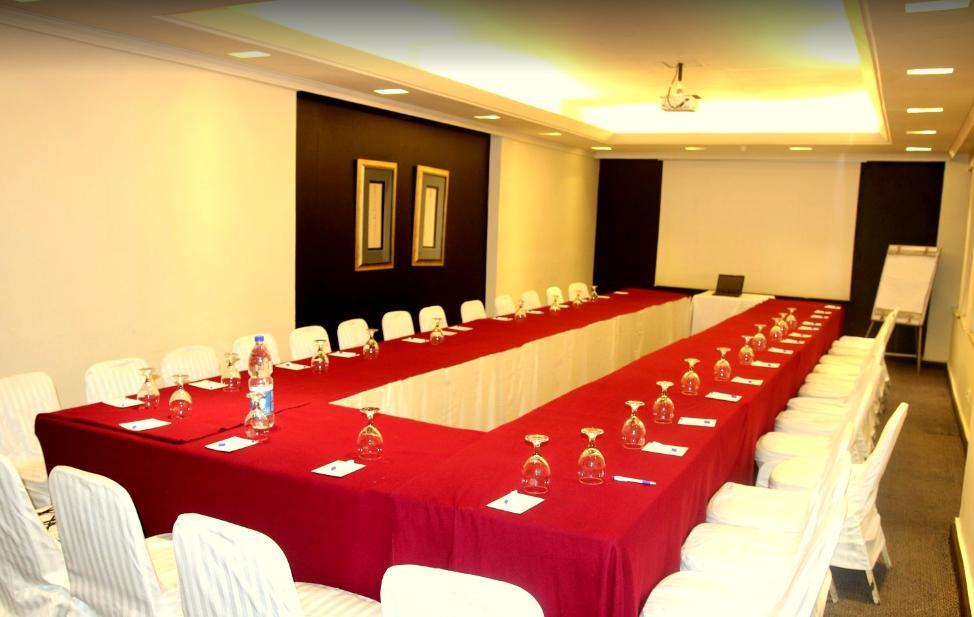 Smart Hotel Lahore Exterior foto