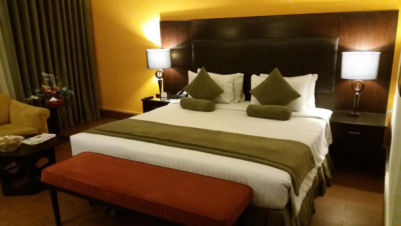 Smart Hotel Lahore Exterior foto